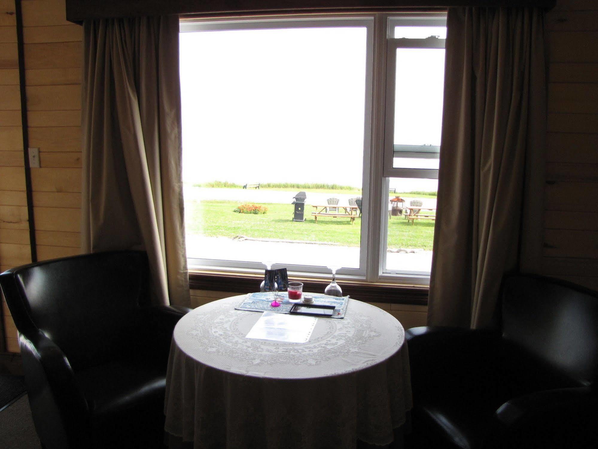 Motel Du Haut Phare Cap-des-Rosiers Экстерьер фото
